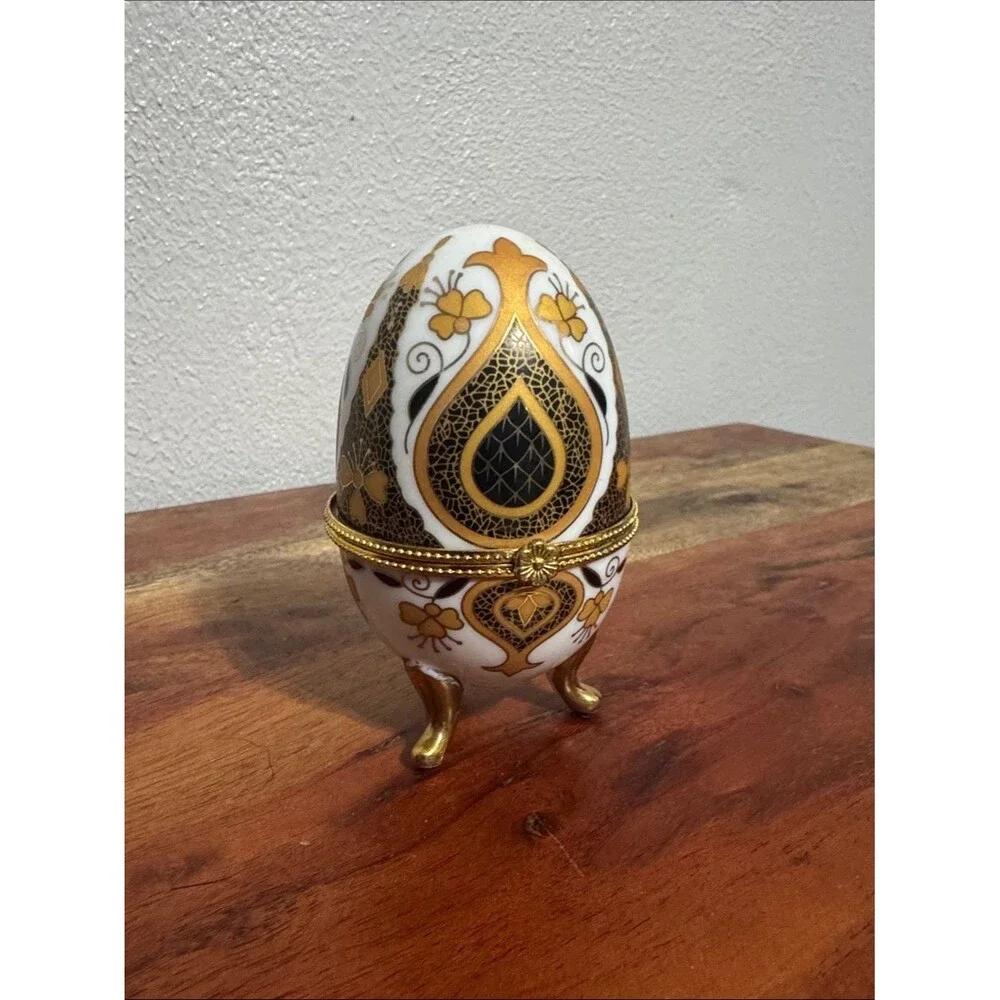 Vintage Limoges Style Footed Porcelain Egg Trinket Box Gold Gilt Hinged Jewelry